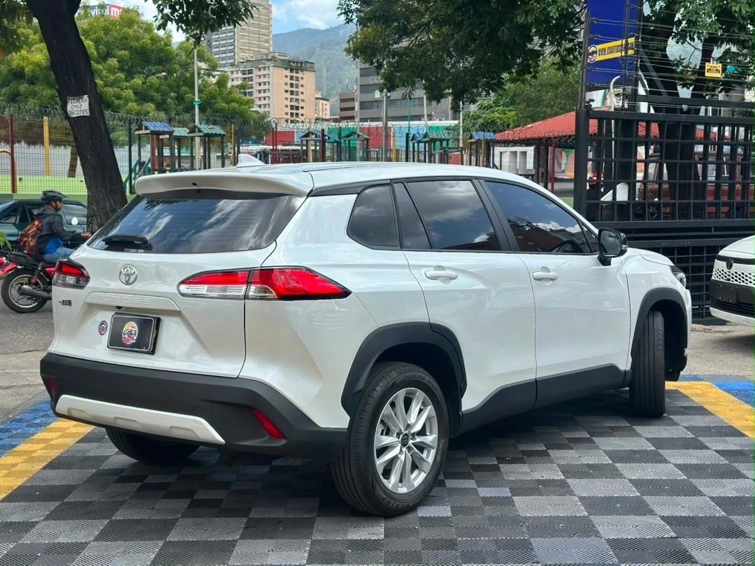 2025 Toyota Corolla Cross — foto 9
