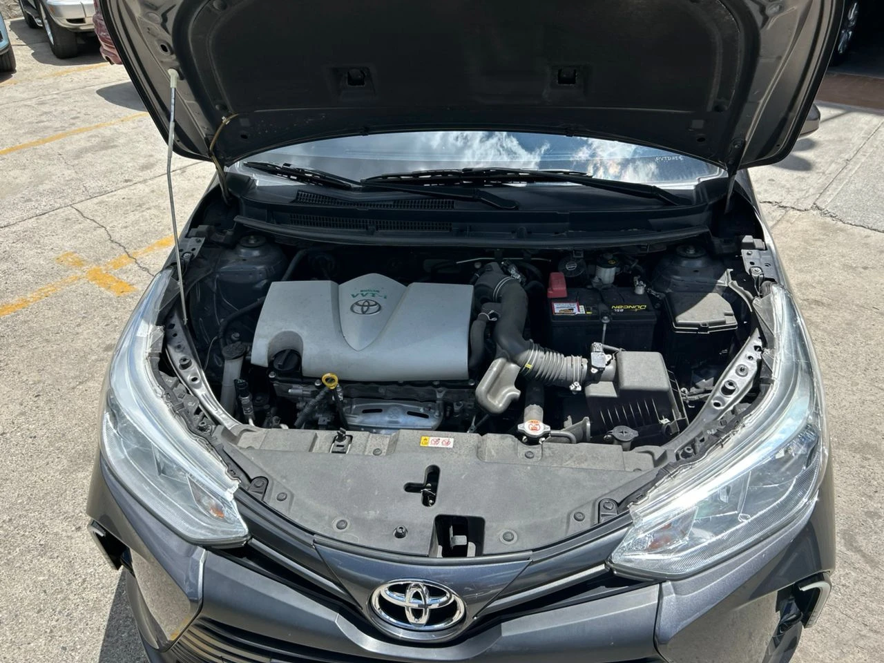 2021 Toyota Yaris Sedán E — foto 10