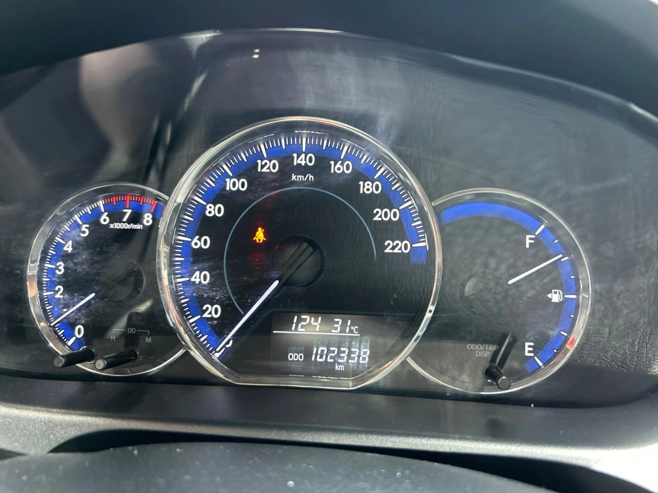 2021 Toyota Yaris Sedán E — foto 12