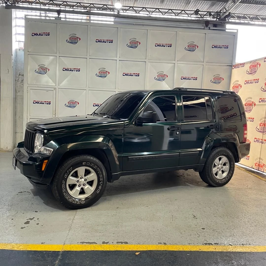2012 Jeep Cherokee Sport Kk — foto 11
