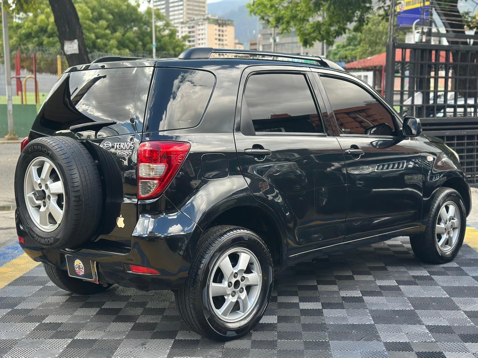2009 Daihatsu Terios BE-GO — foto 6