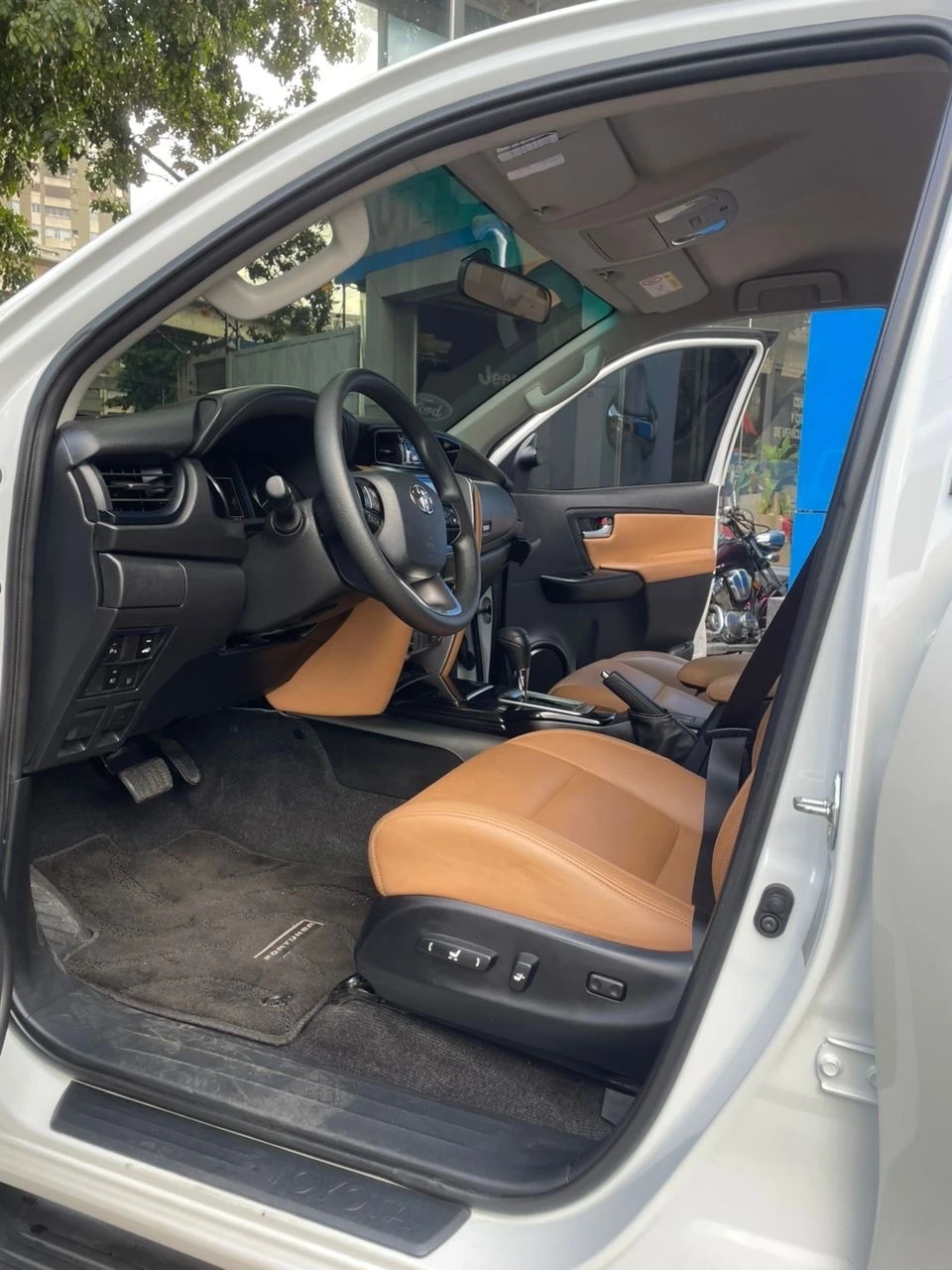 2025 Toyota Fortuner Gxr plus — foto 12