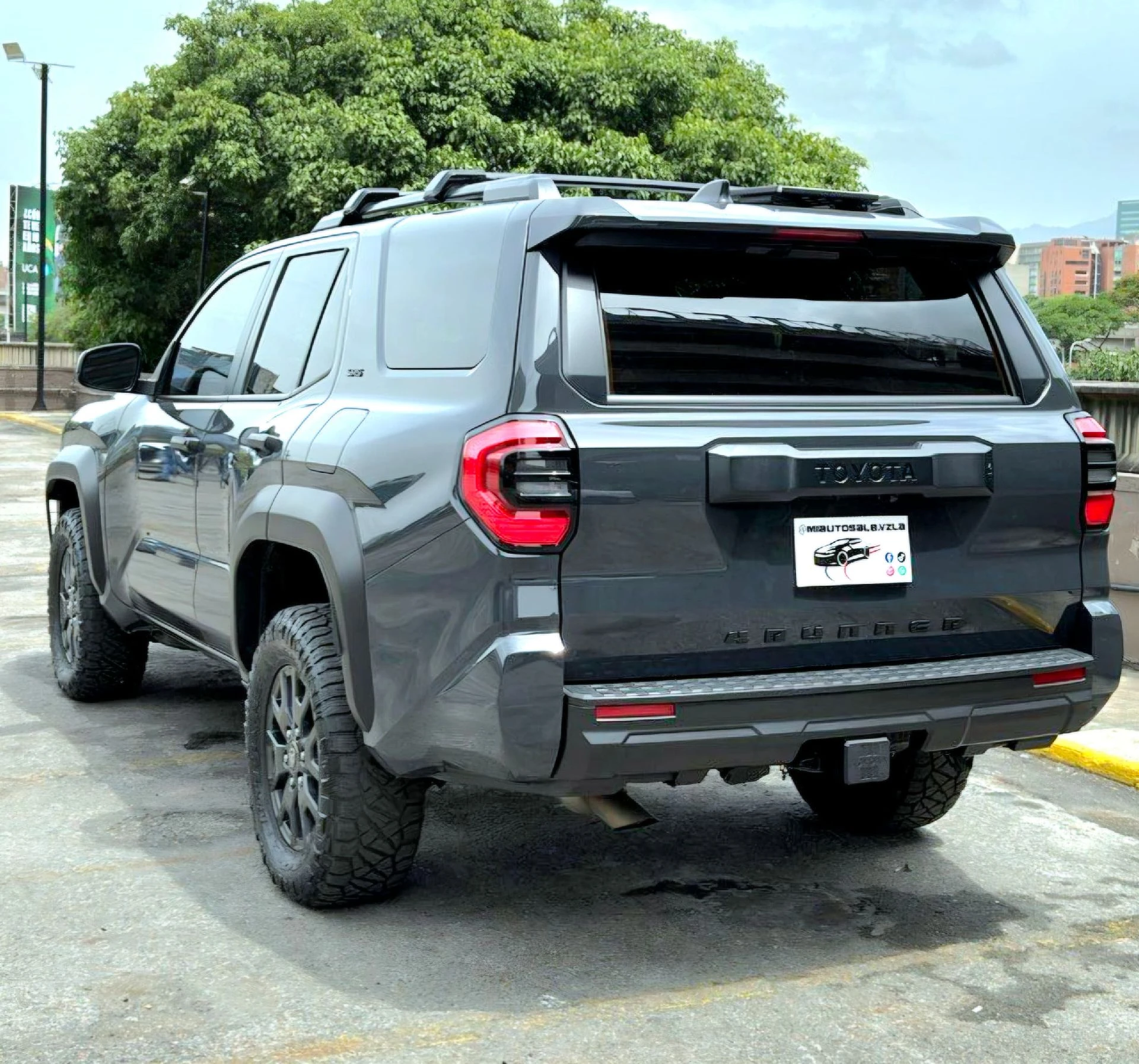 2025 Toyota 4Runner SR5 — foto 6