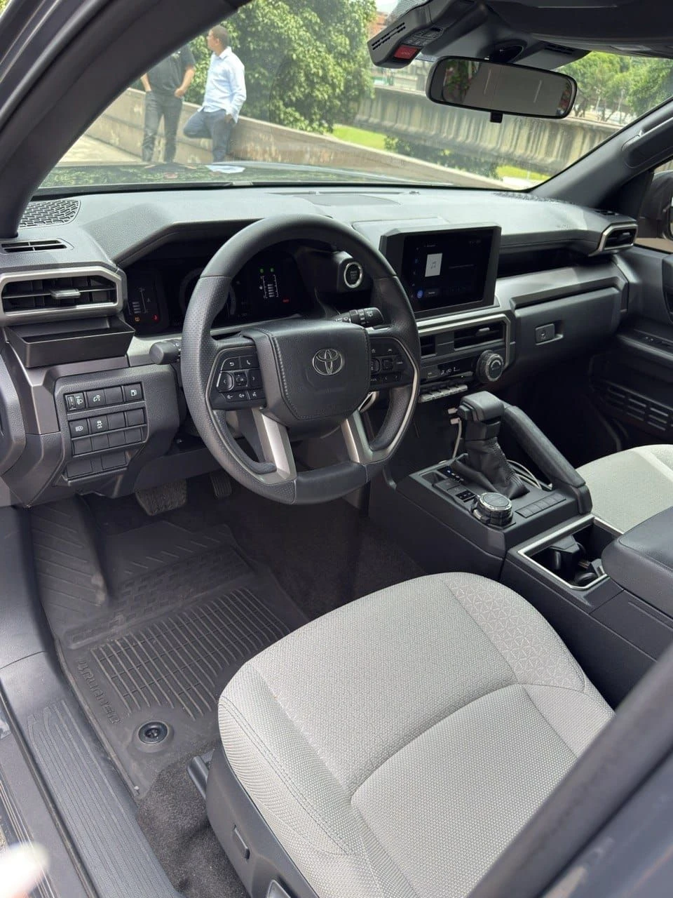 2025 Toyota 4Runner SR5 — foto 10