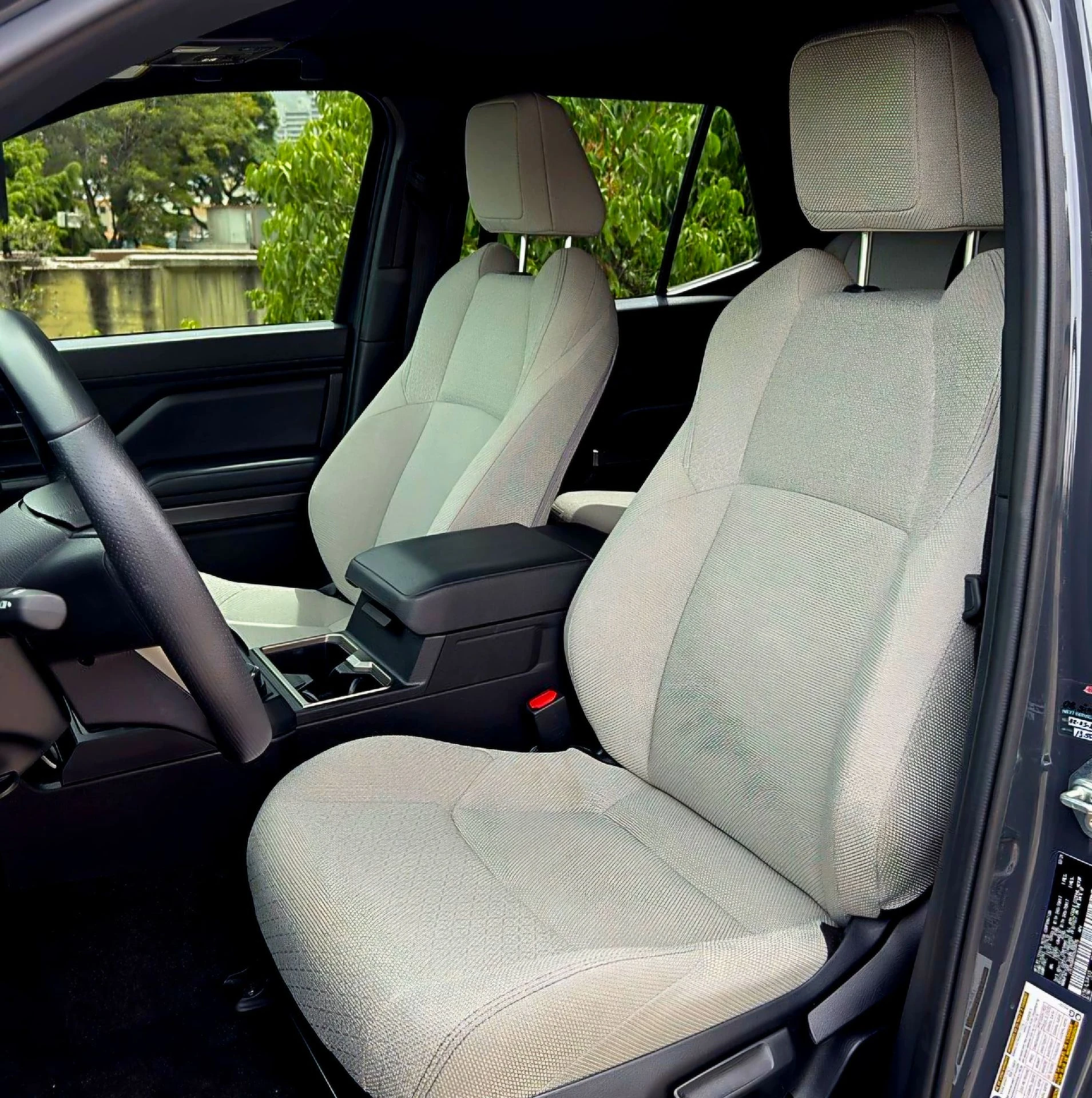 2025 Toyota 4Runner SR5 — foto 11