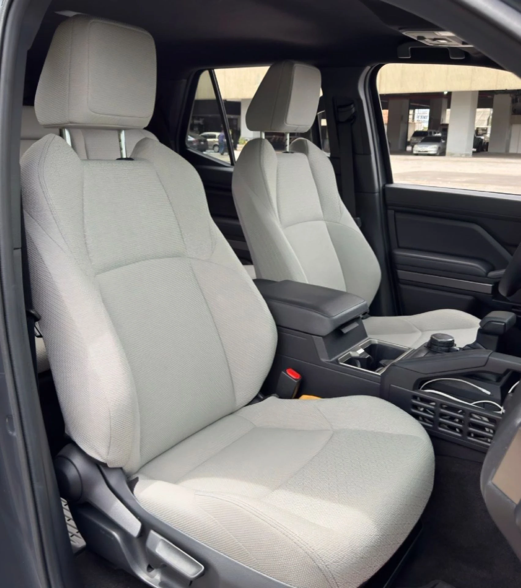 2025 Toyota 4Runner SR5 — foto 12