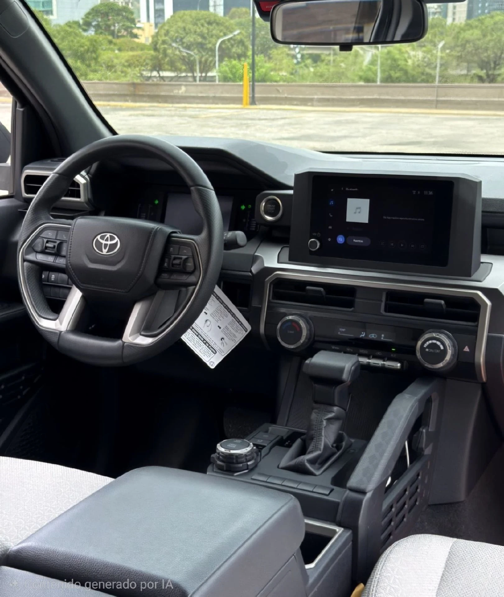 2025 Toyota 4Runner SR5 — foto 16
