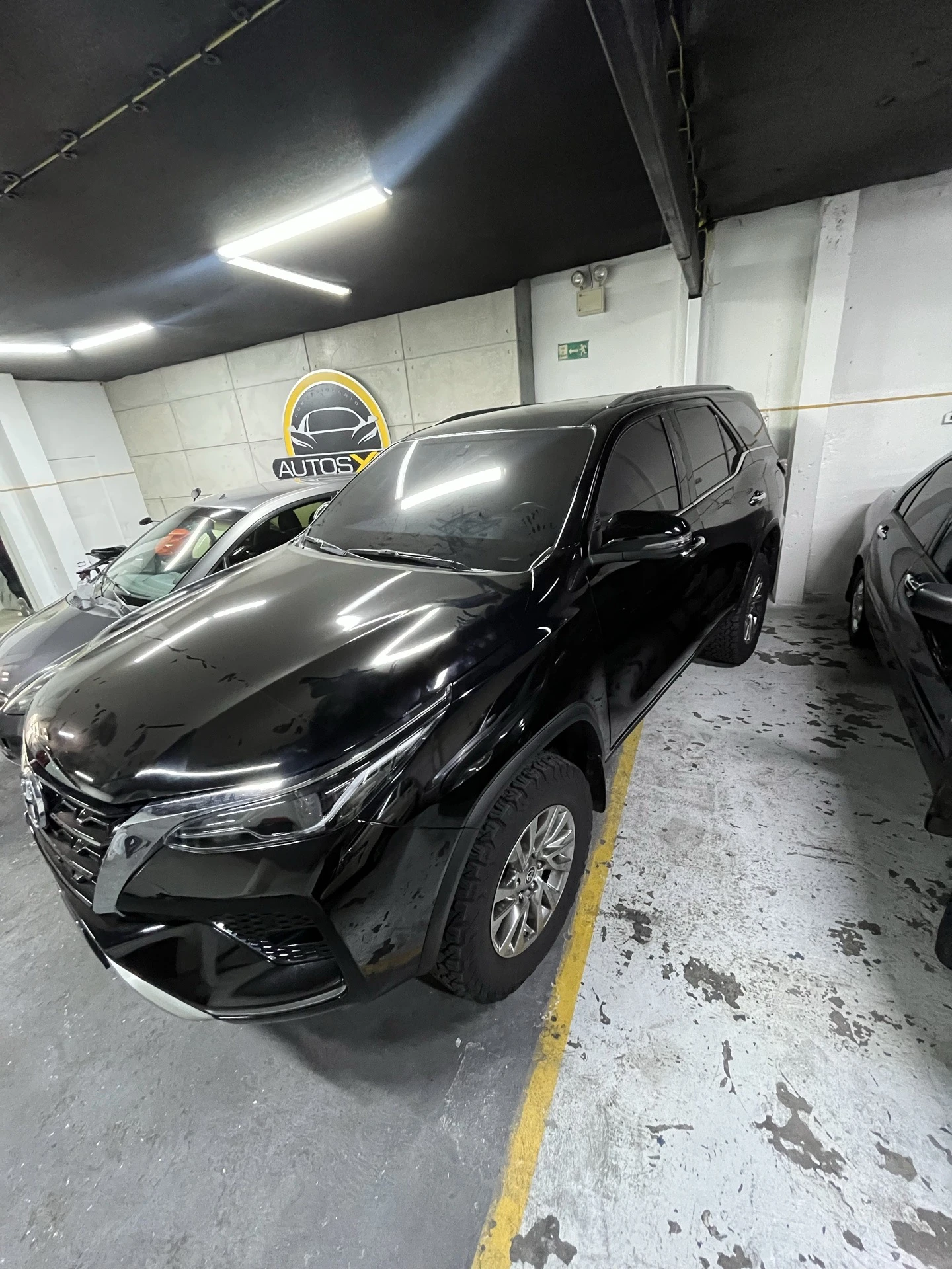 2022 Toyota Fortuner Sr5 V6 — foto 2