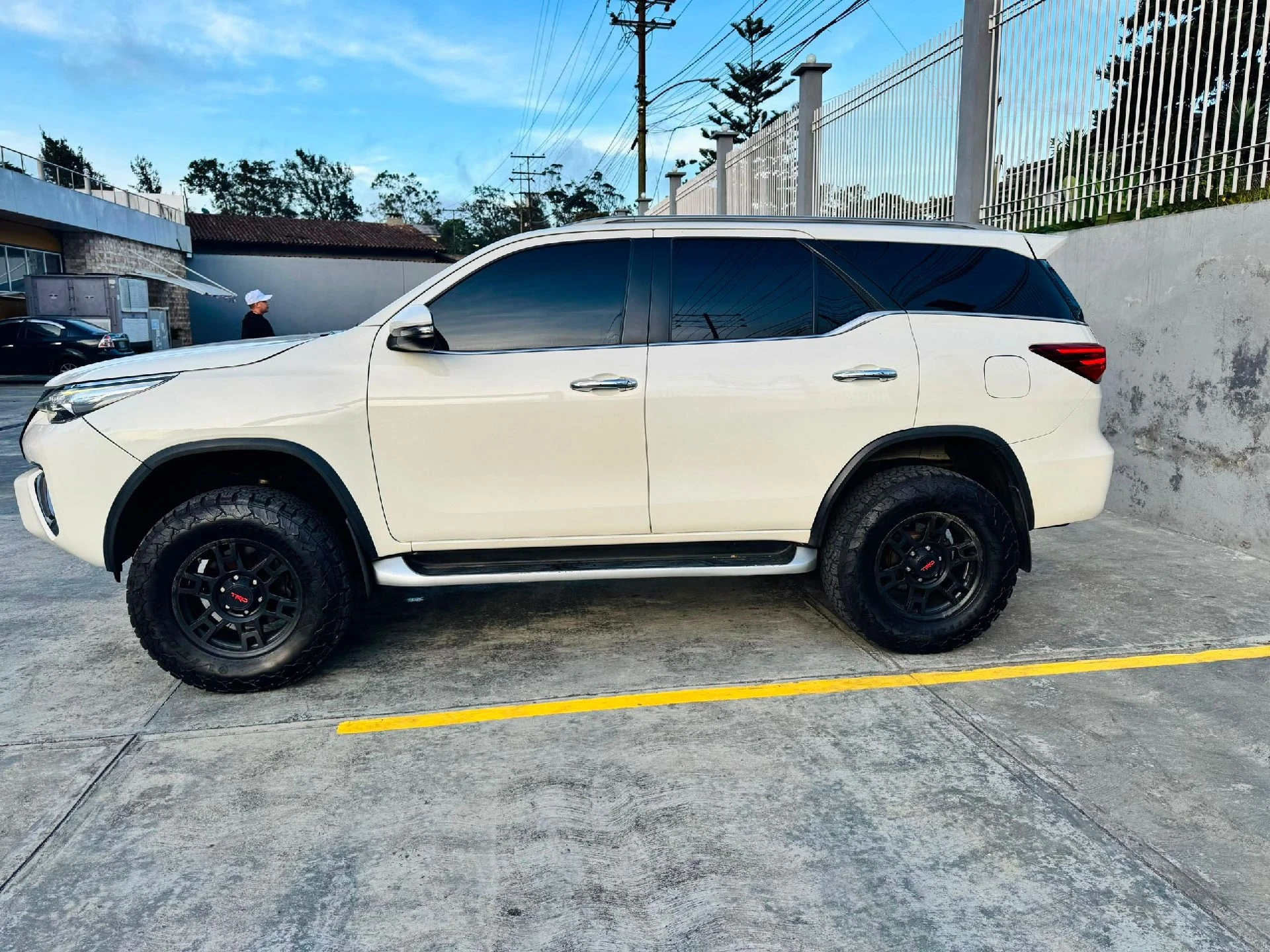 2018 Toyota Fortuner Dubai / Se puede recibir 4Runner 2007-08 — foto 4