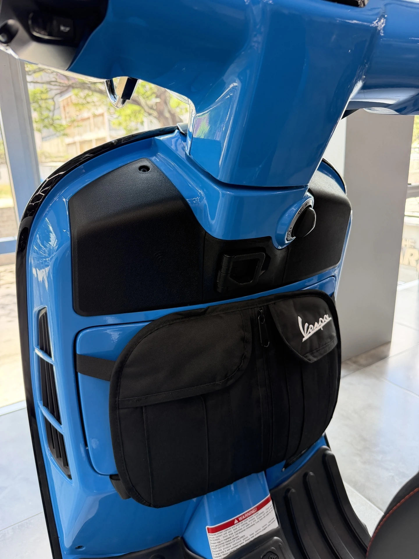 2025 Vespa GTS 300 Super — foto 7