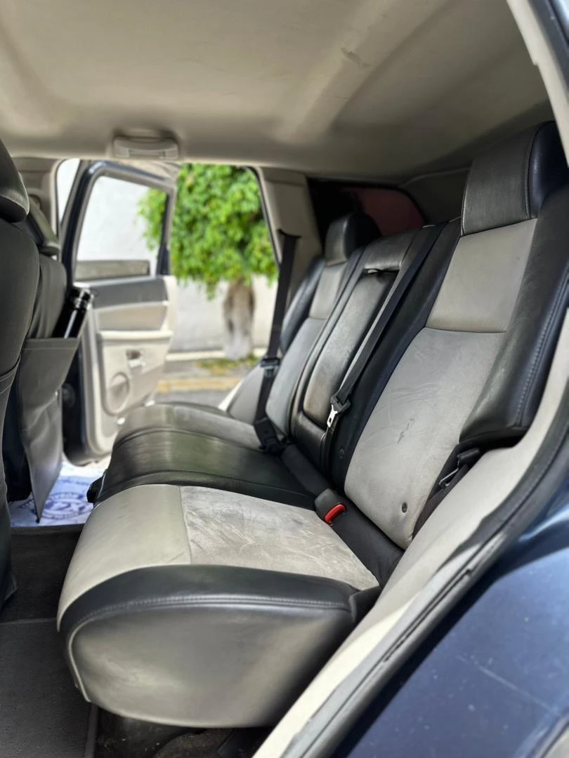 2010 Jeep Grand Cherokee Limited — foto 7