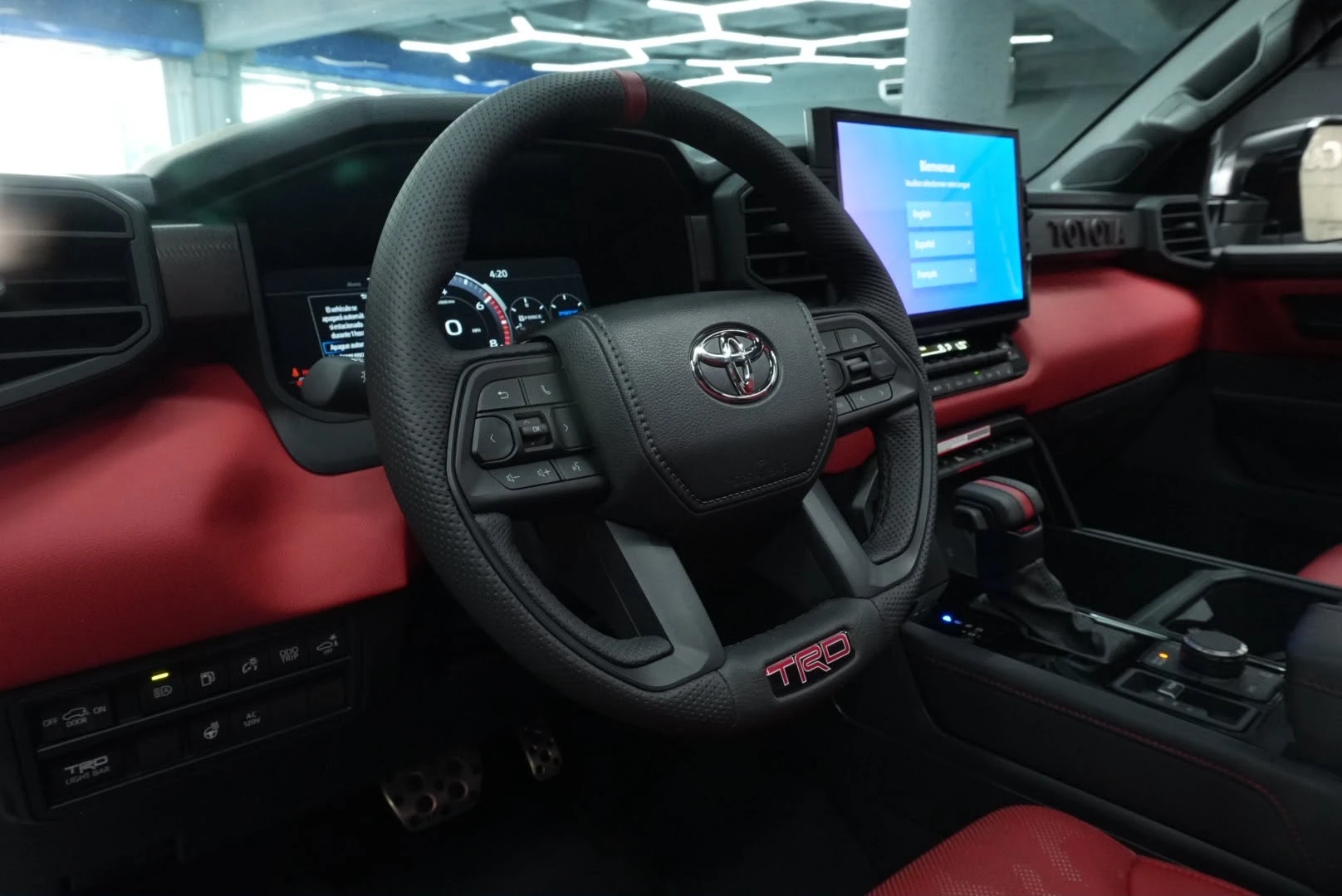 2026 Toyota Sequoia TRD PRO — foto 12