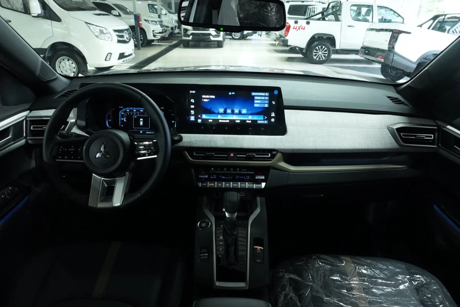 2026 Mitsubishi XForce — foto 4
