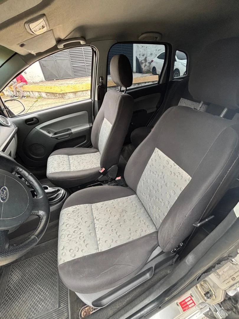 2010 Ford Fiesta Max — foto 7