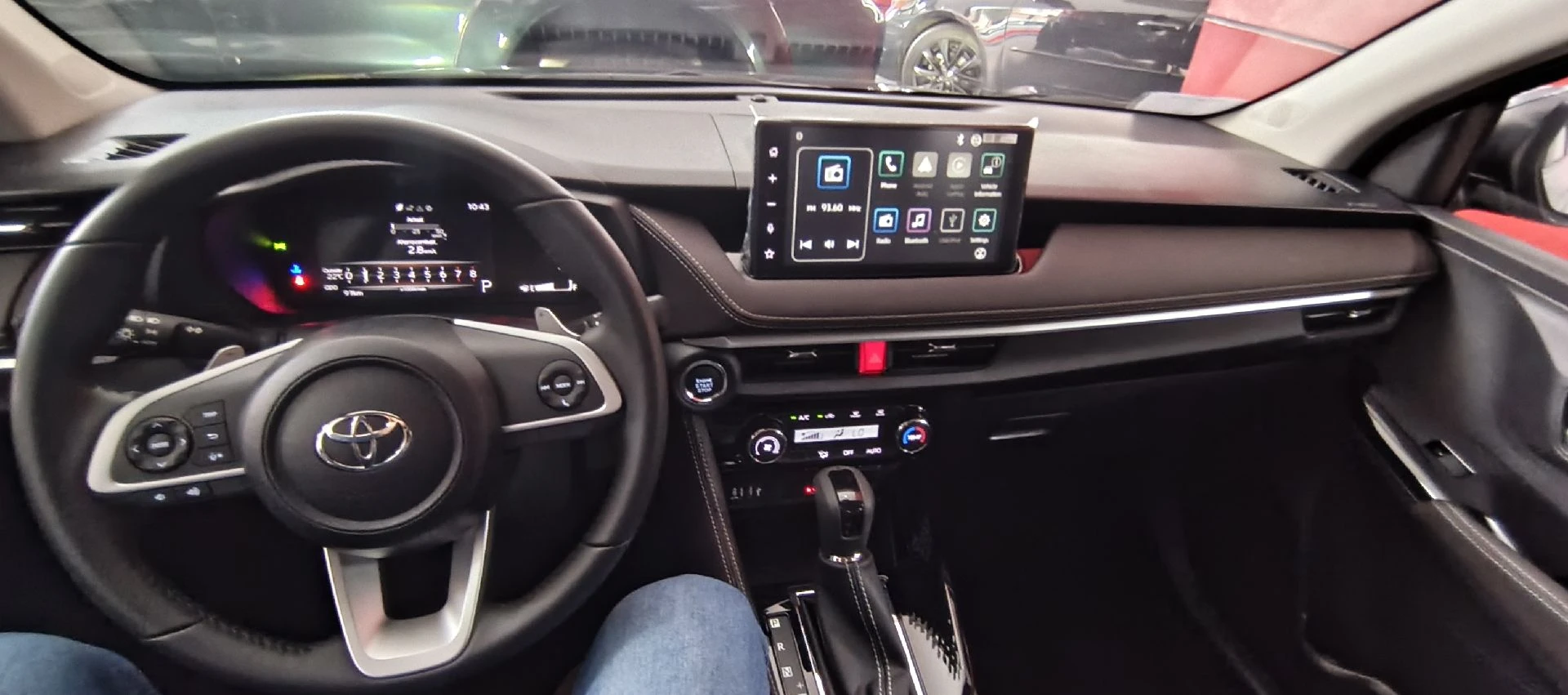 2025 Toyota Yaris G — foto 4