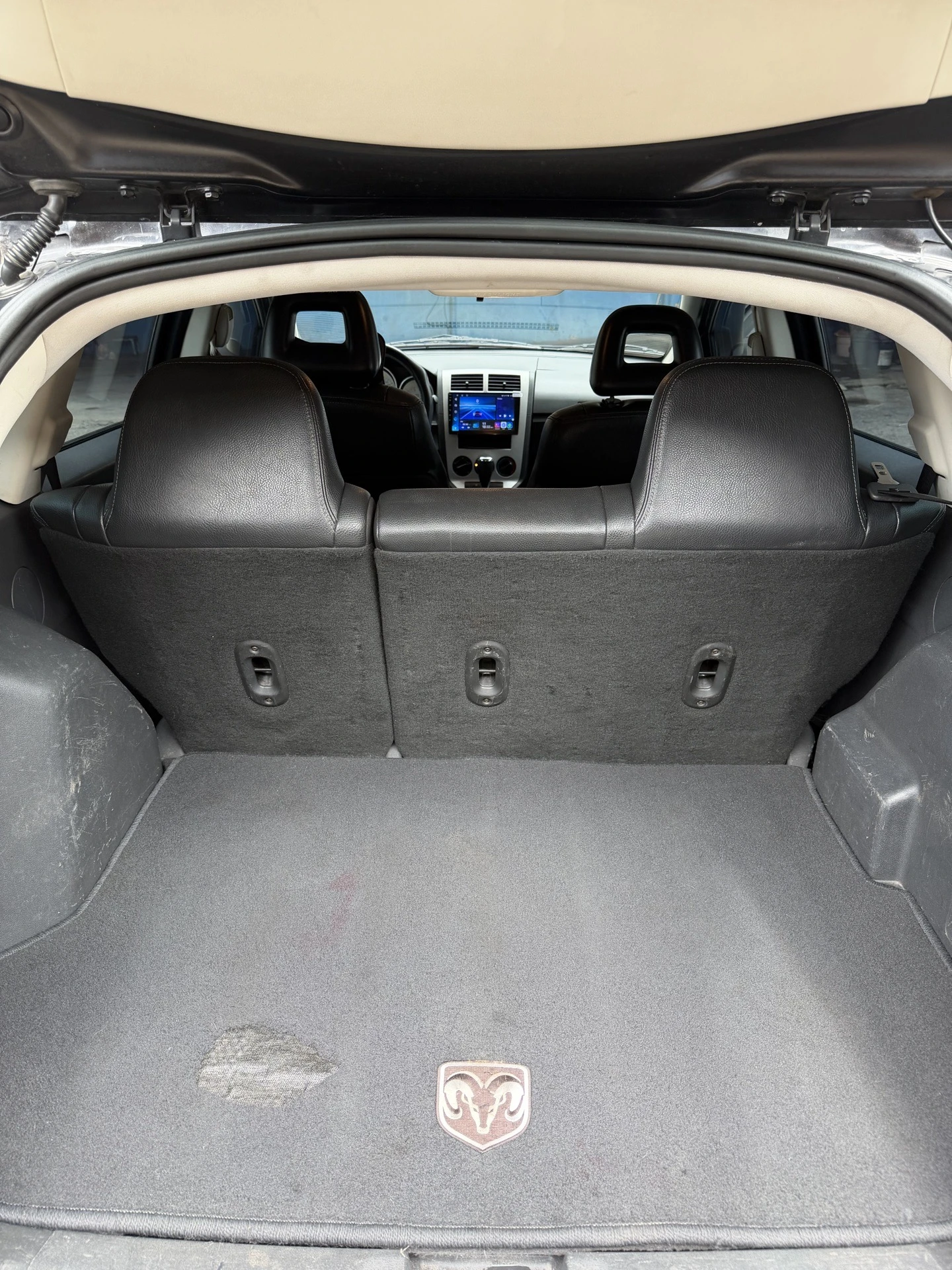 2010 Dodge Caliber LX — foto 4