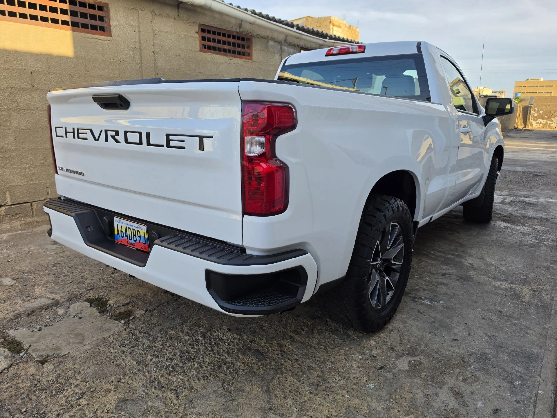 2023 Chevrolet Silverado Pickup — foto 16