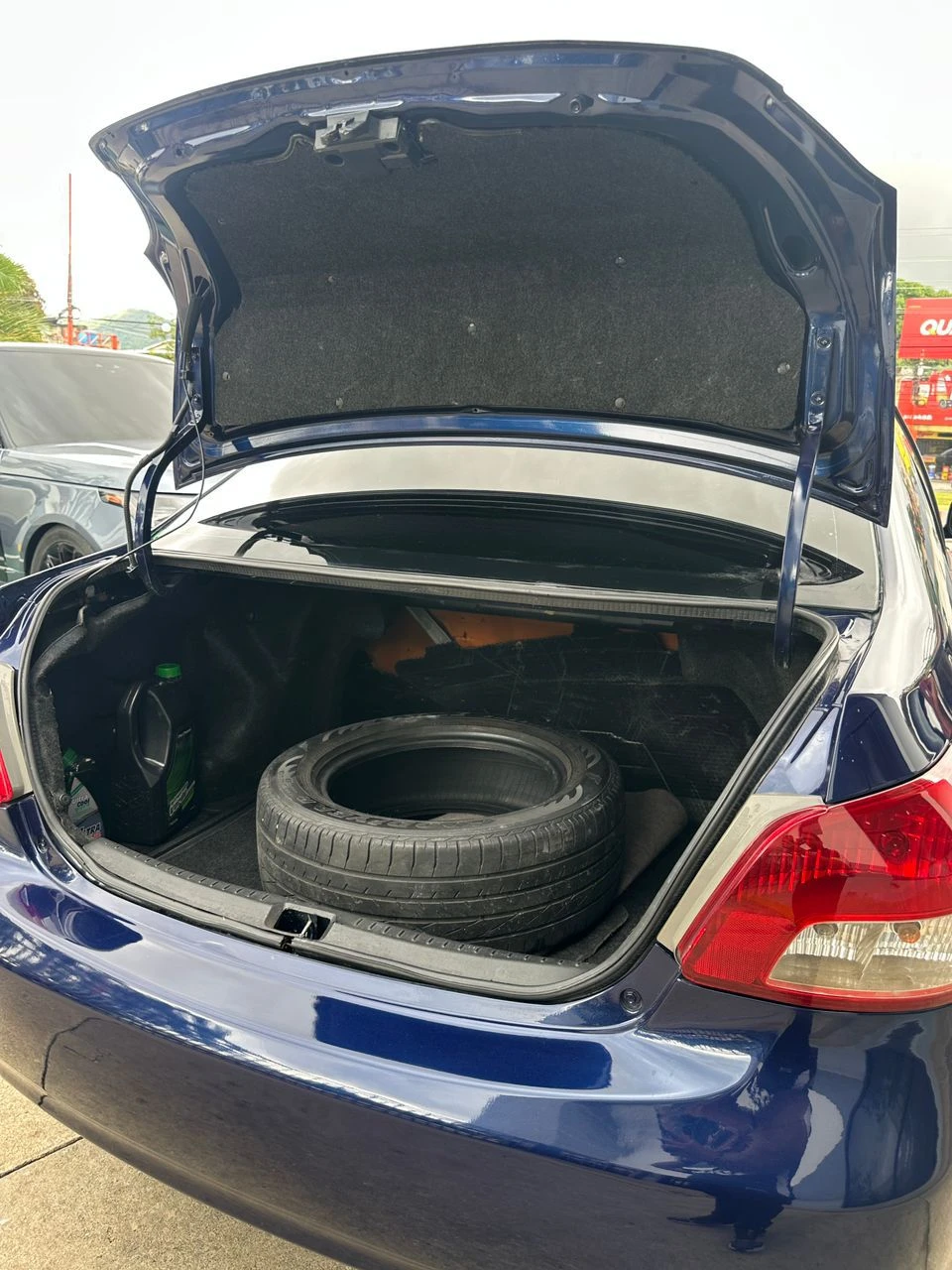 2008 Toyota Yaris Sedán Belta — foto 8