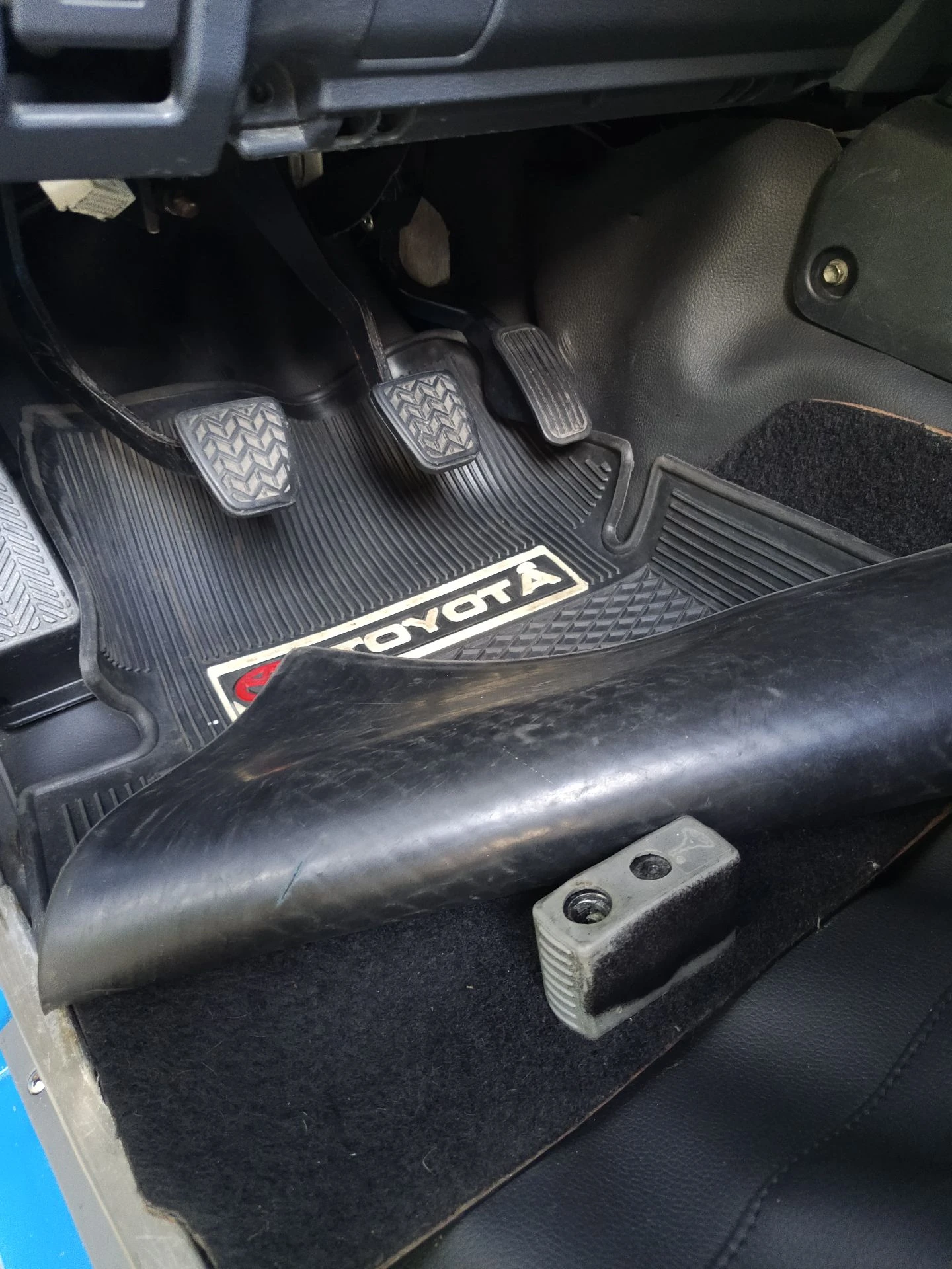2014 Toyota Land Cruiser Hardtop — foto 14