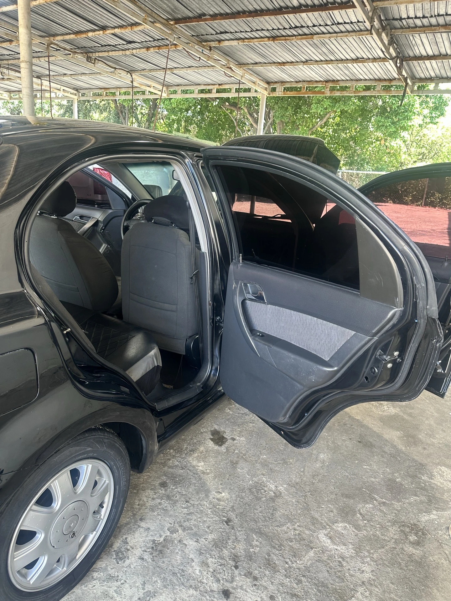 2013 Chevrolet Aveo LT — foto 12