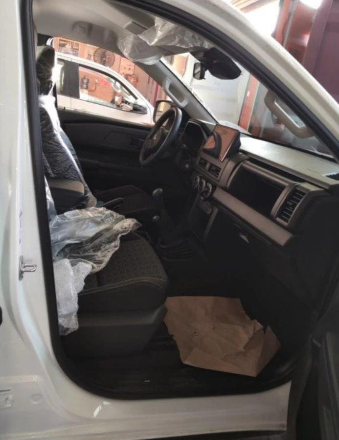 2027 Mitsubishi L200 2.4 L 4 cilindros — foto 7