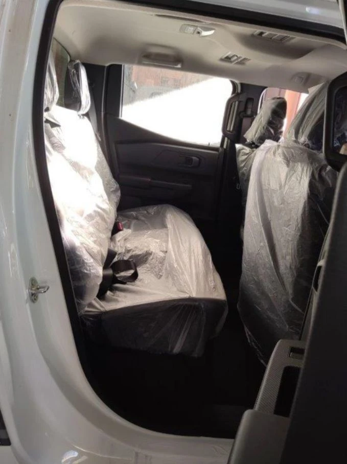 2027 Mitsubishi L200 2.4 L 4 cilindros — foto 8