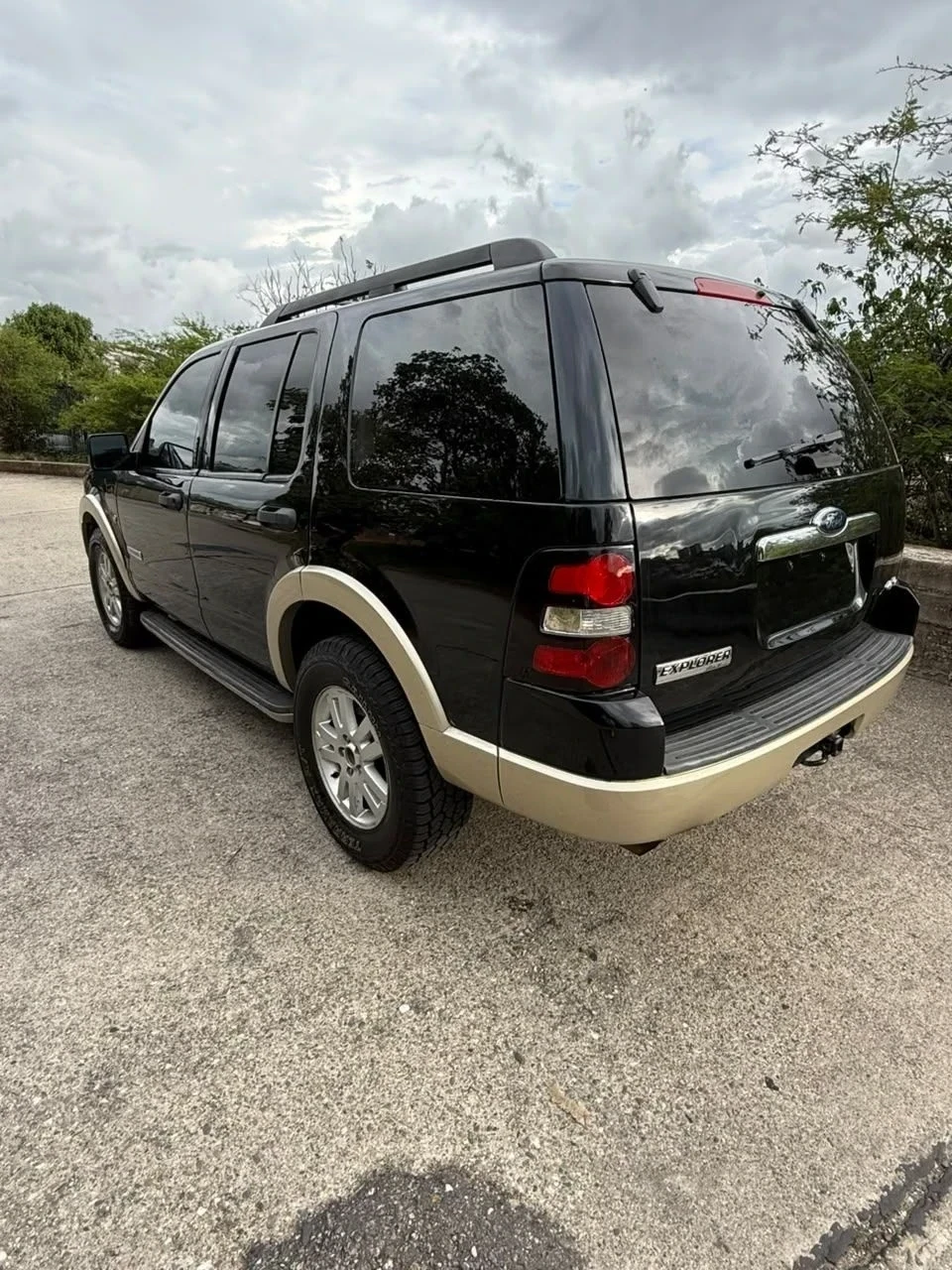 2009 Ford Explorer Eddie Bauer — foto 14