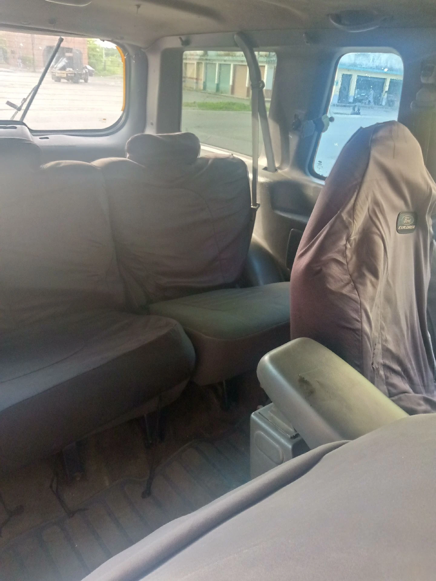 2001 Ford Explorer Spot wagon — foto 19