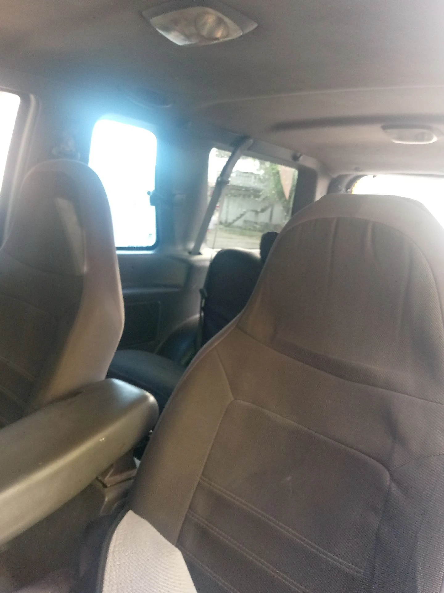 2001 Ford Explorer Spot wagon — foto 29