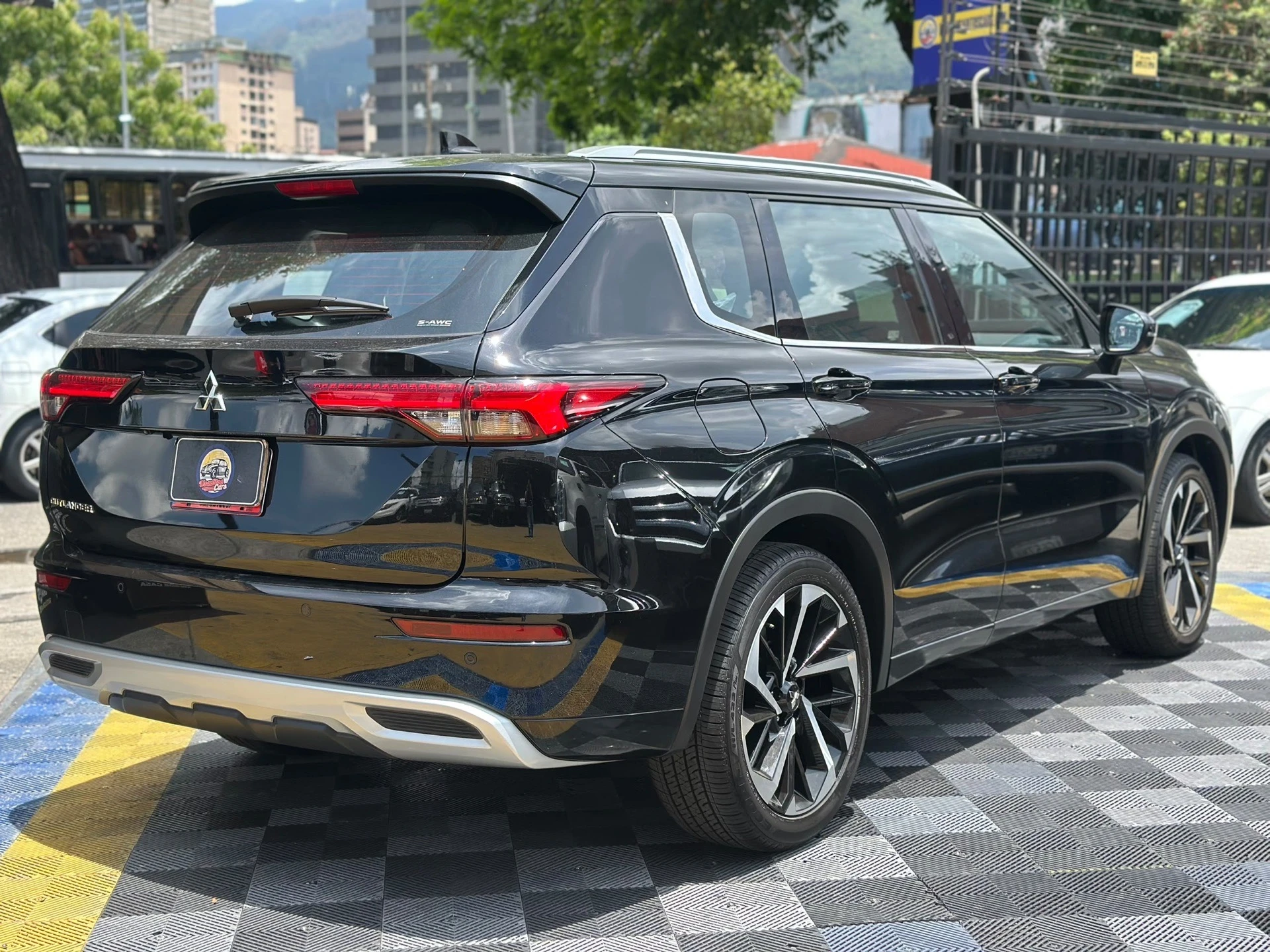 2025 Mitsubishi Outlander Full equipo — foto 10