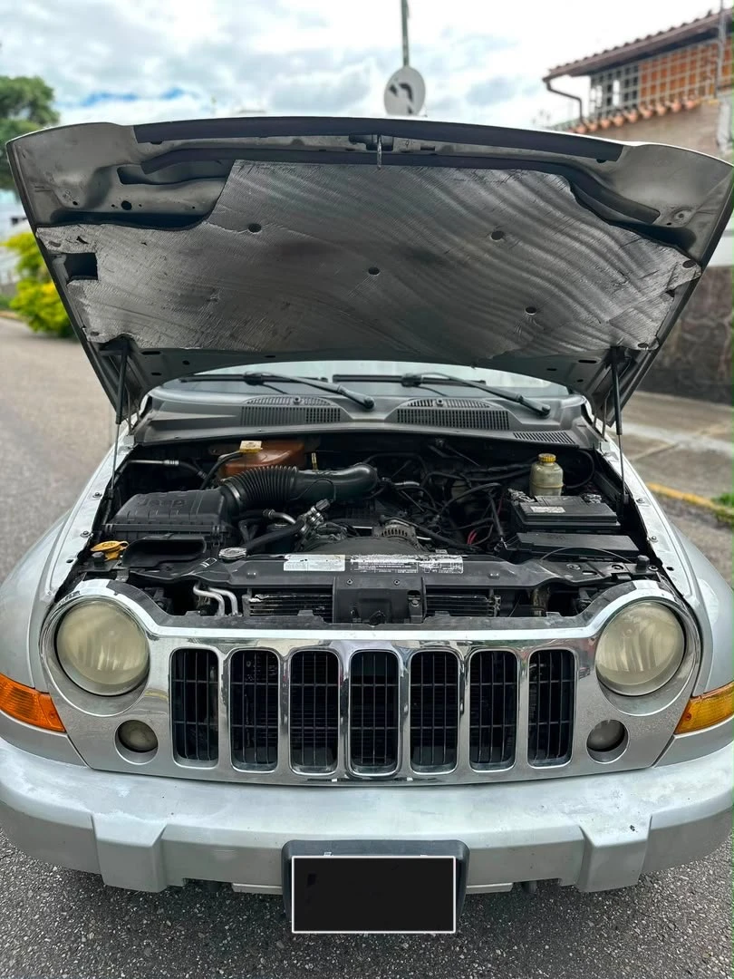 2007 Jeep Liberty Limited — foto 12