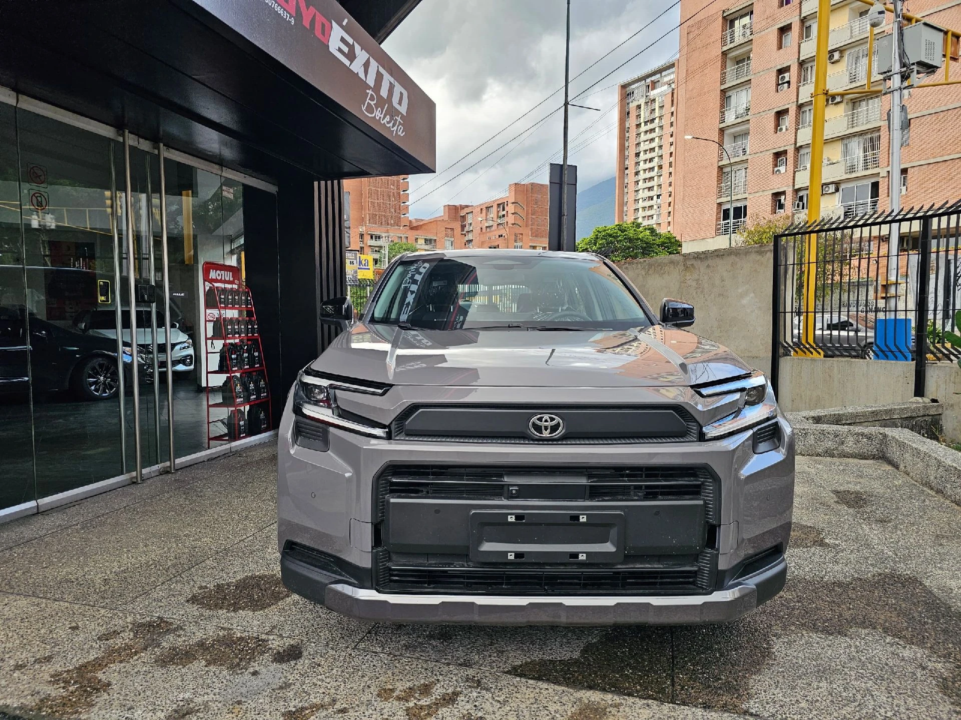 2026 Toyota RAV4 Deluxe — foto 2