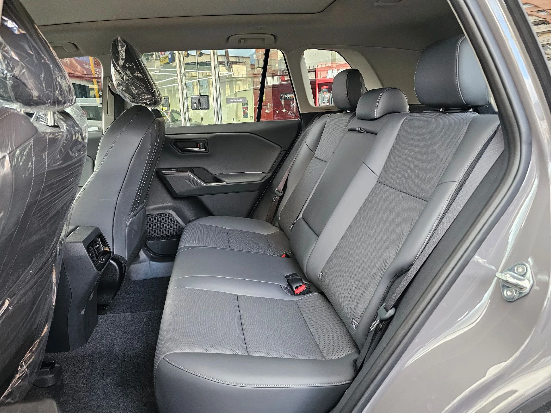 2026 Toyota RAV4 Deluxe — foto 6