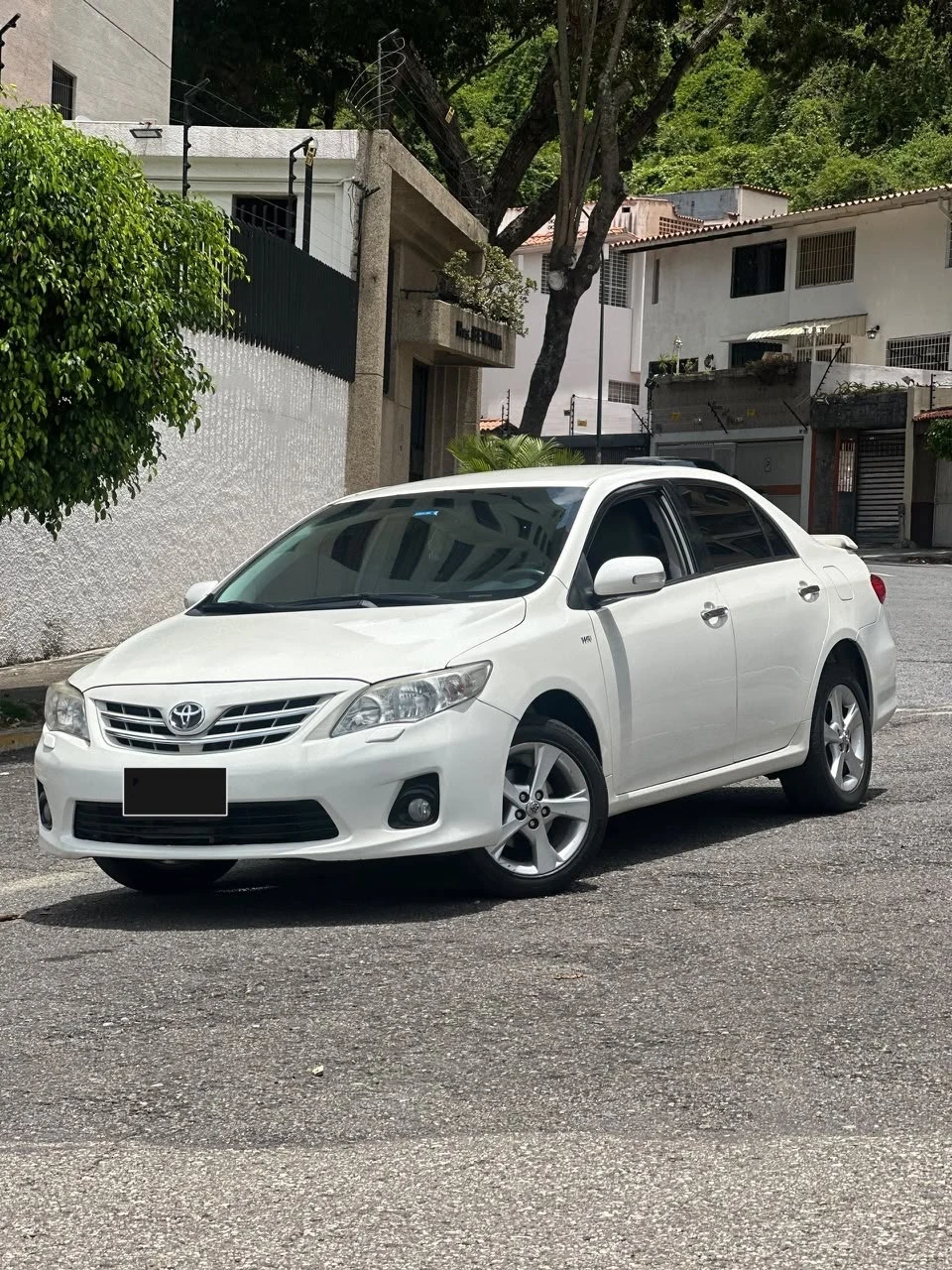 2013 Toyota Corolla GLI — foto 3
