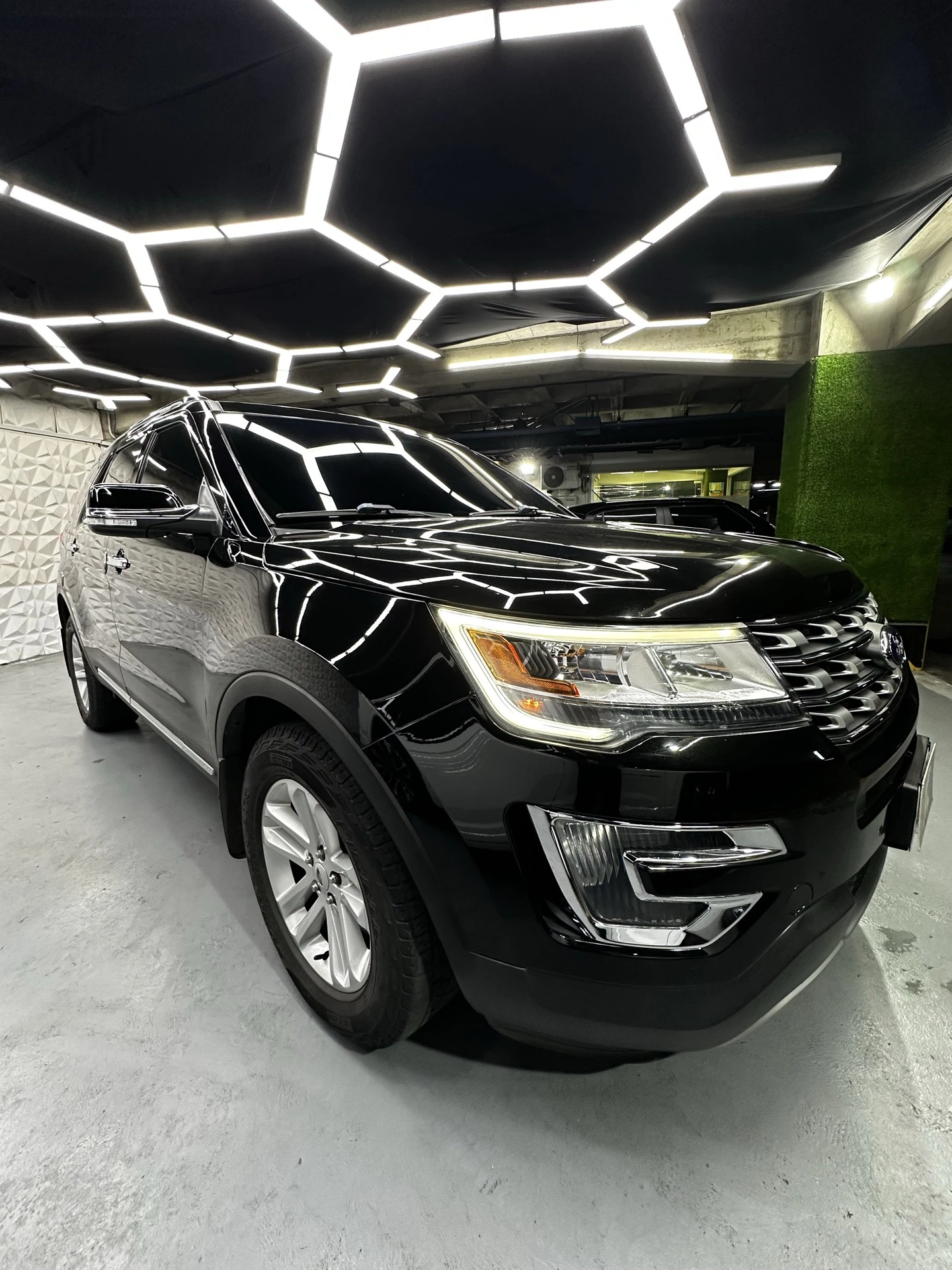 2016 Ford Explorer Limited — foto 4