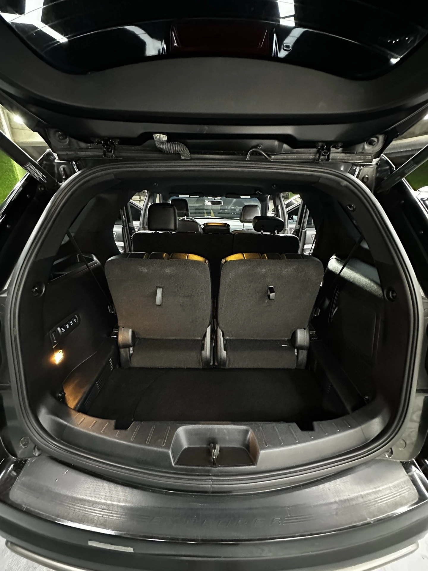 2016 Ford Explorer Limited — foto 9