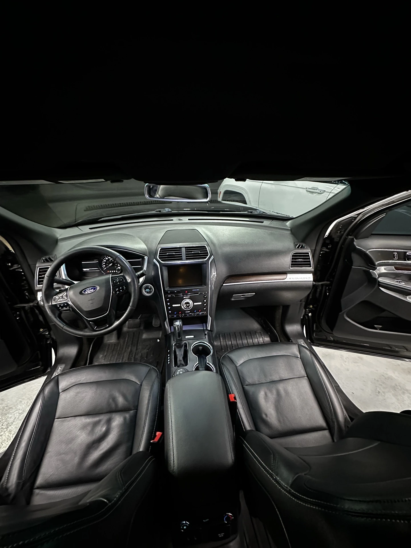 2016 Ford Explorer Limited — foto 11