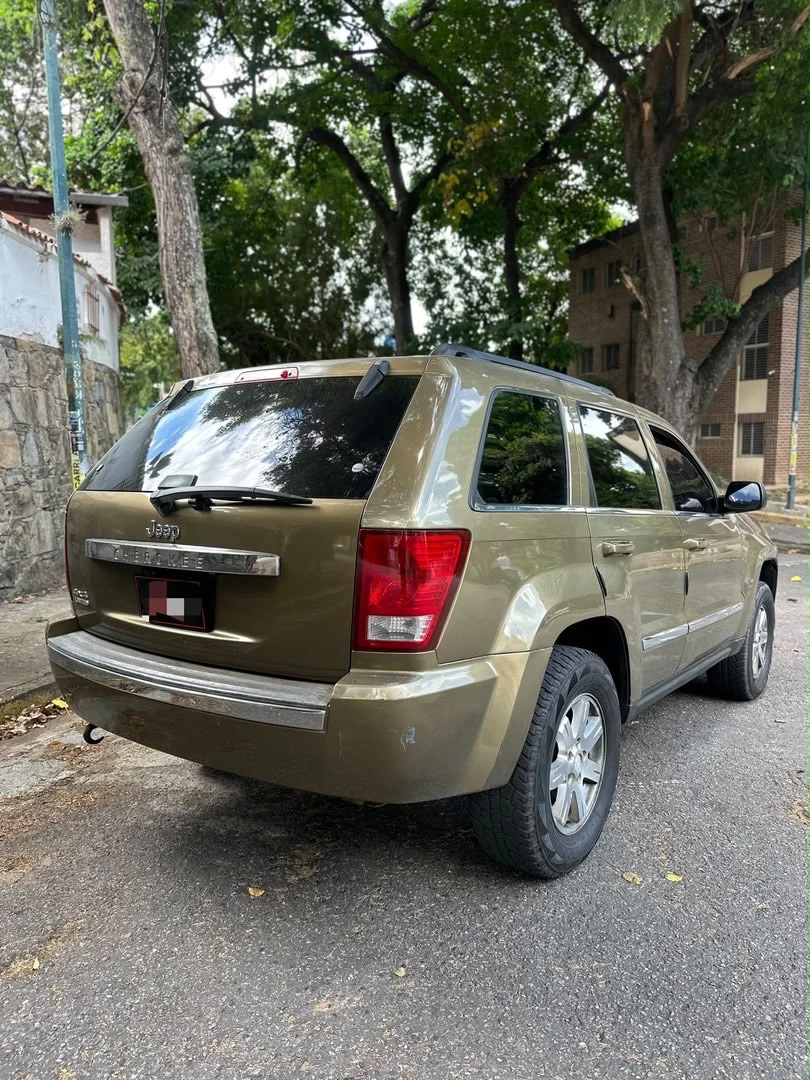 2009 Jeep Grand Cherokee Laredo — foto 4