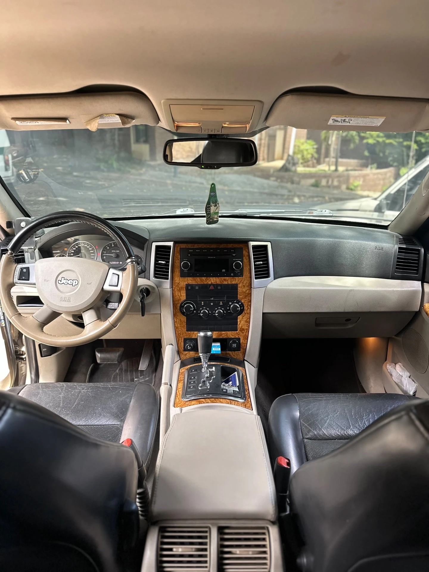 2009 Jeep Grand Cherokee Laredo — foto 10