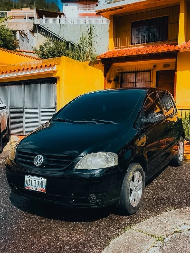 2007 Volkswagen FOX Trendline — foto 2