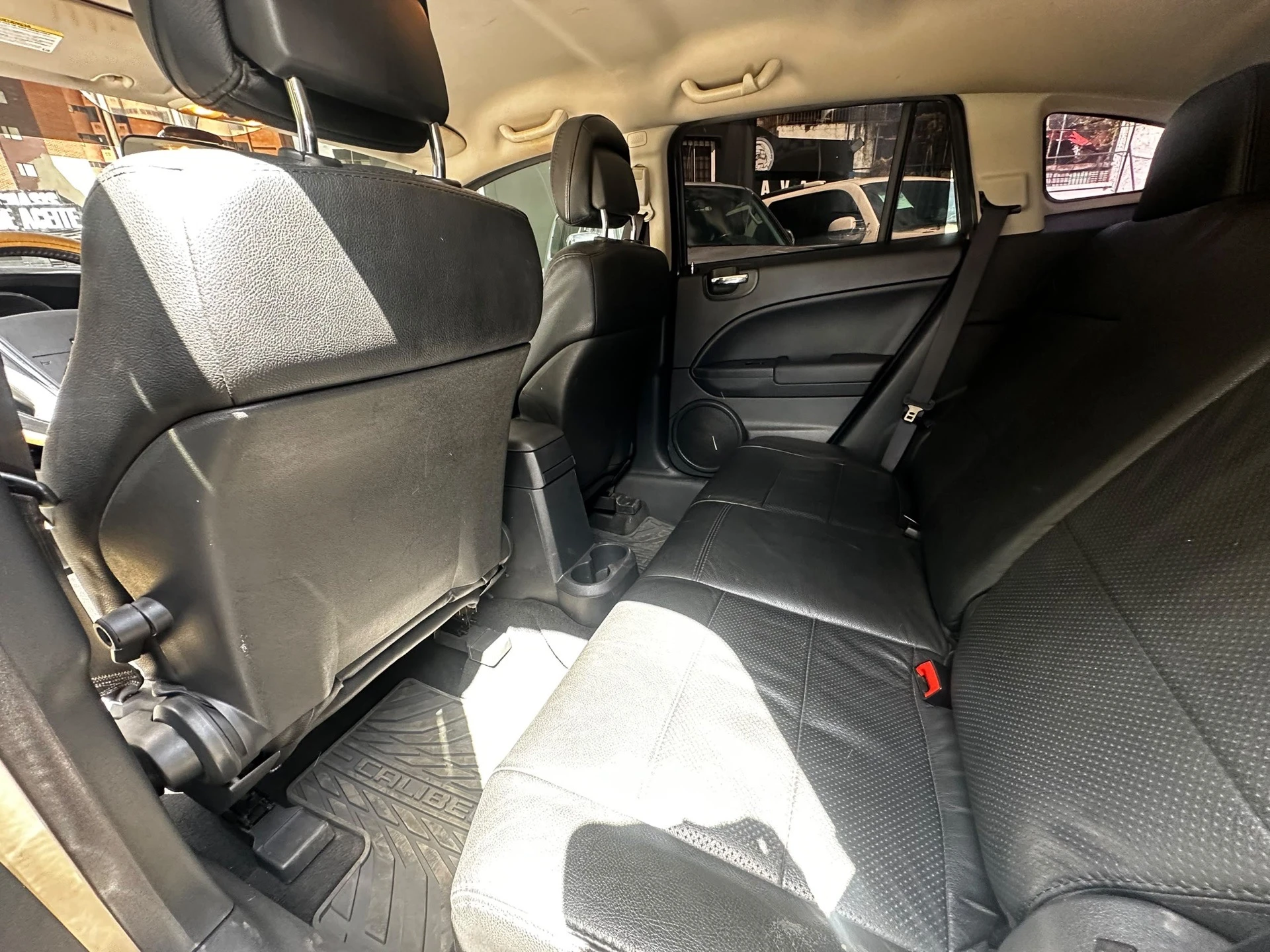 2011 Dodge Caliber LE — foto 4