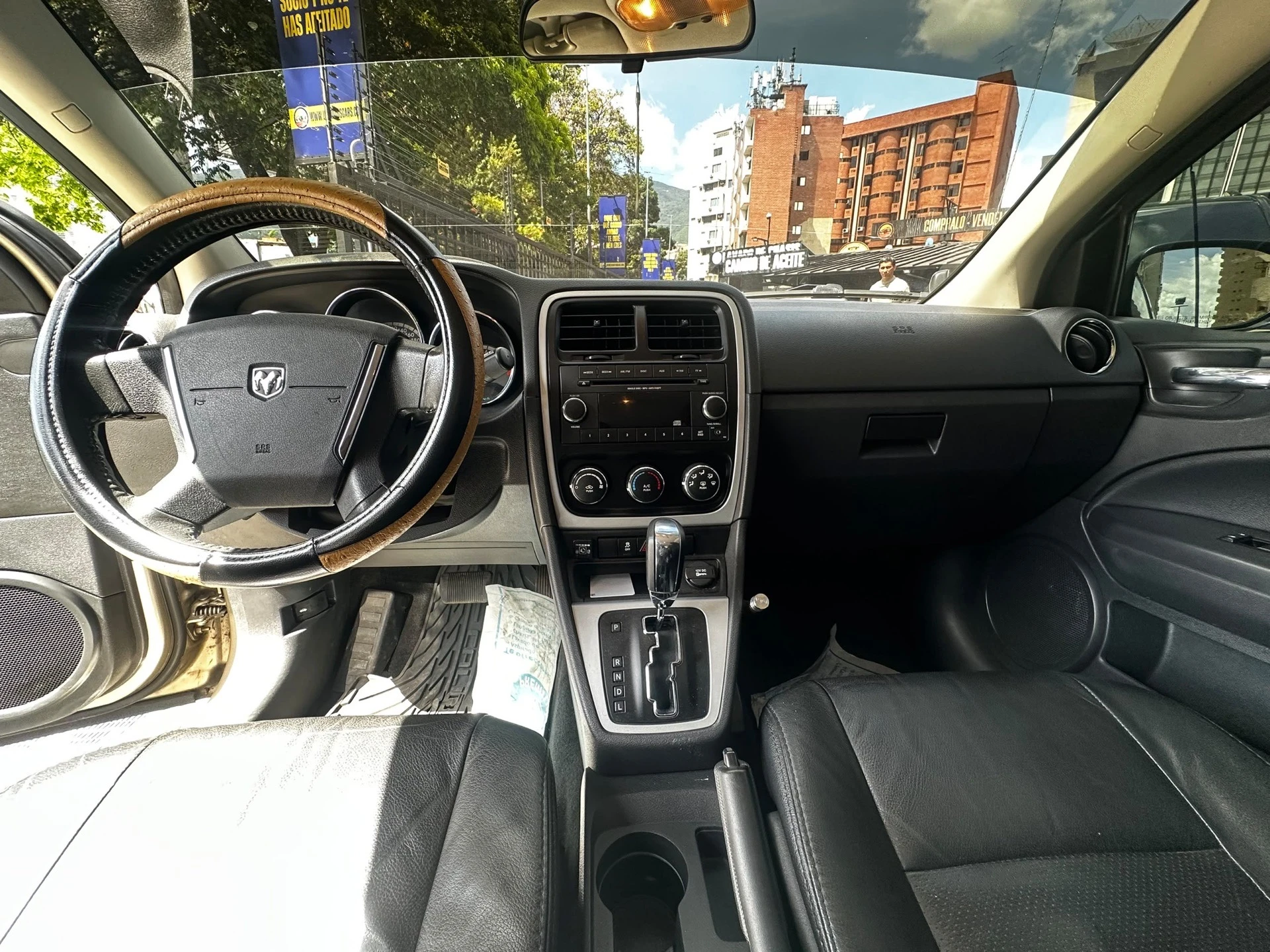 2011 Dodge Caliber LE — foto 6