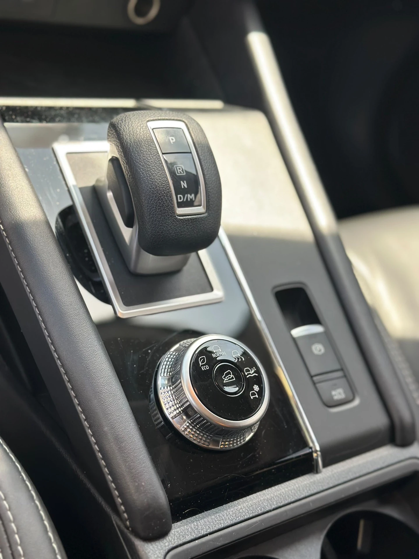 2024 Mitsubishi Outlander — foto 3