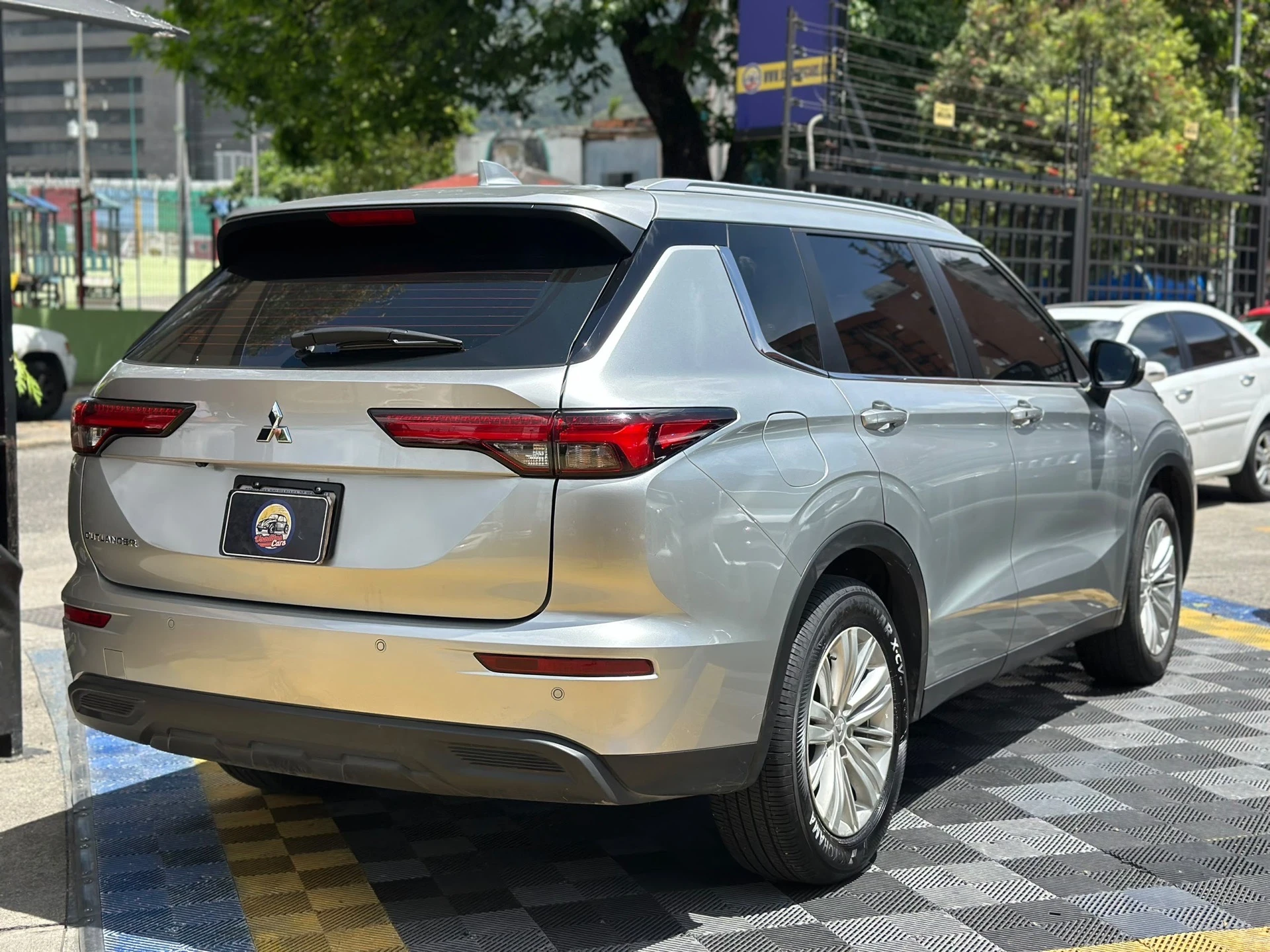 2024 Mitsubishi Outlander — foto 8