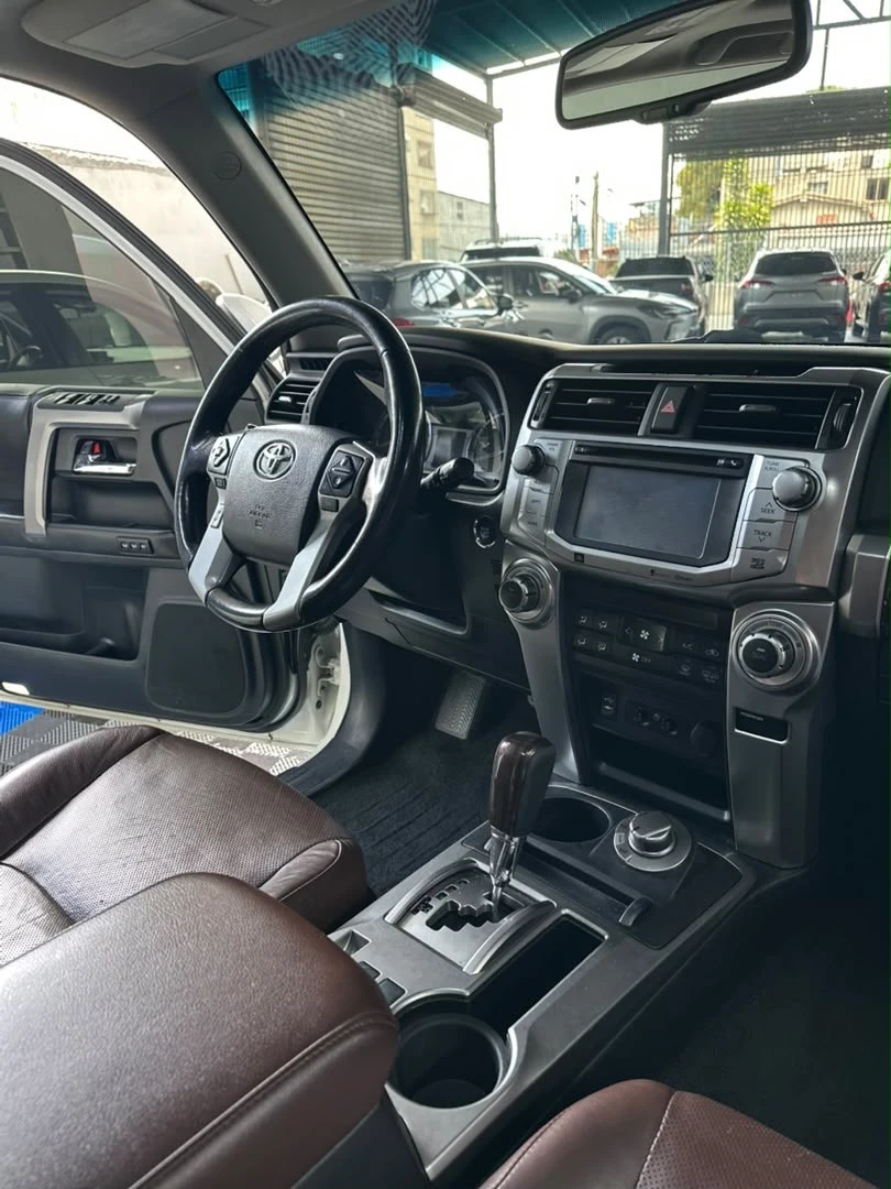 2015 Toyota 4Runner Limited — foto 10
