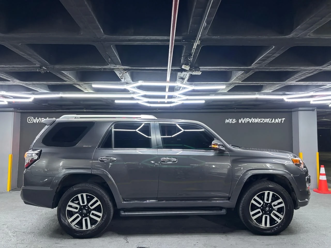 2015 Toyota 4Runner Limited — foto 19