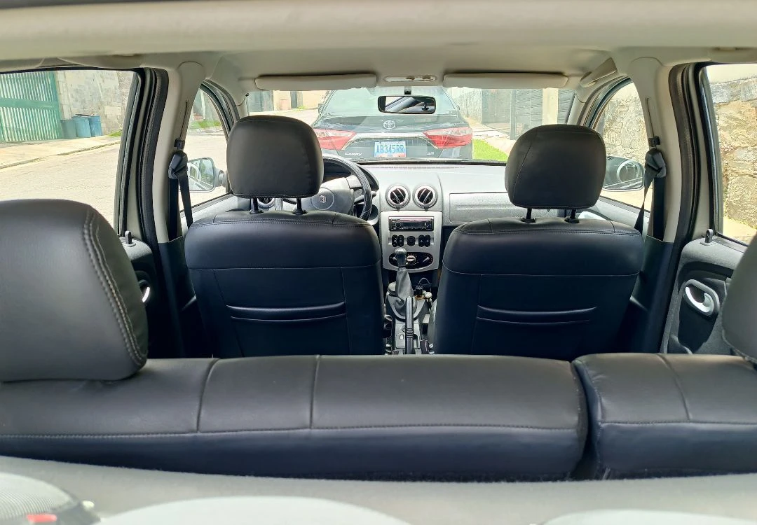 2009 Renault Sandero 1.6 8v — foto 5