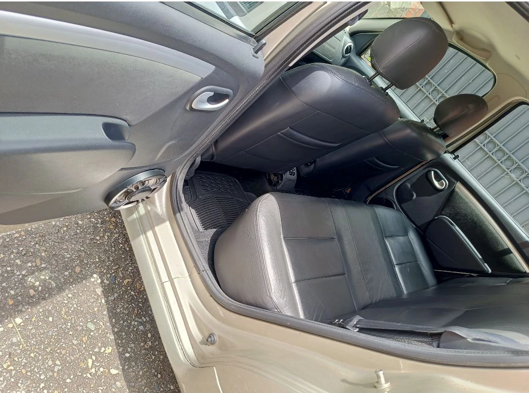 2009 Renault Sandero 1.6 8v — foto 8