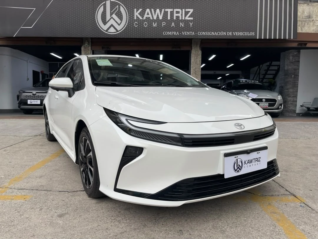 2026 Toyota Corolla HEV — foto 2