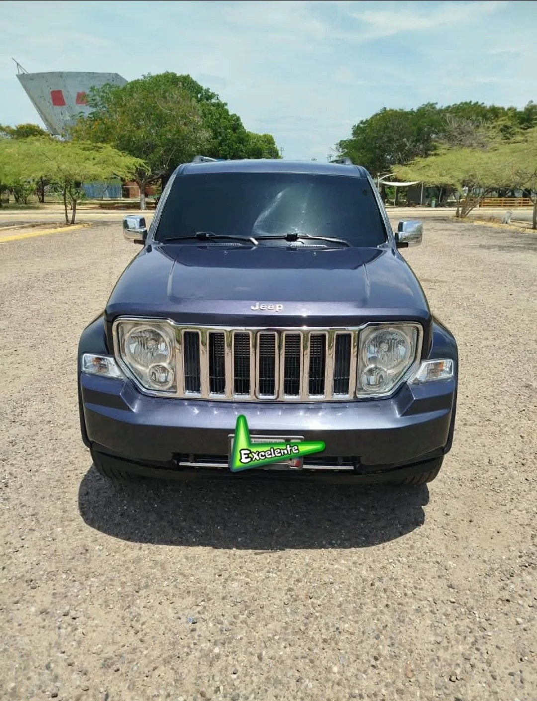 2011 Jeep Cherokee Limited 4x2 — foto 4